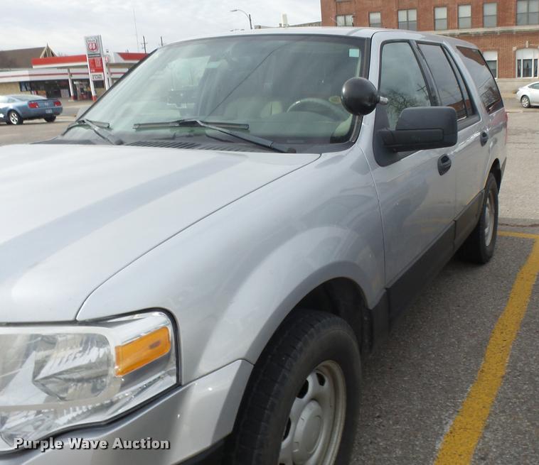 image for item BU9886 2010 Ford Expedition XLT SUV