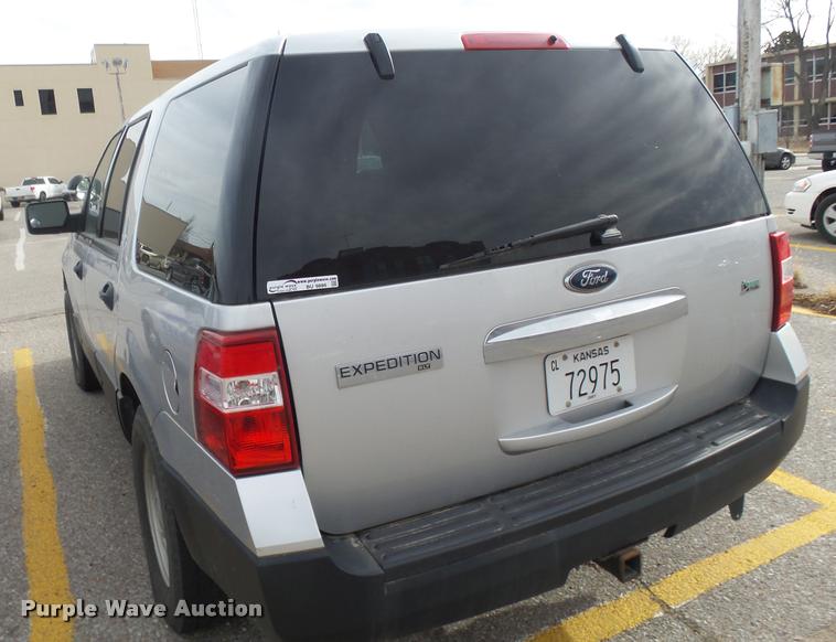 image for item BU9886 2010 Ford Expedition XLT SUV