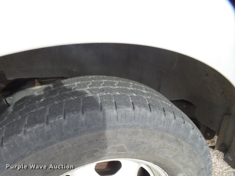 image for item BU9886 2010 Ford Expedition XLT SUV