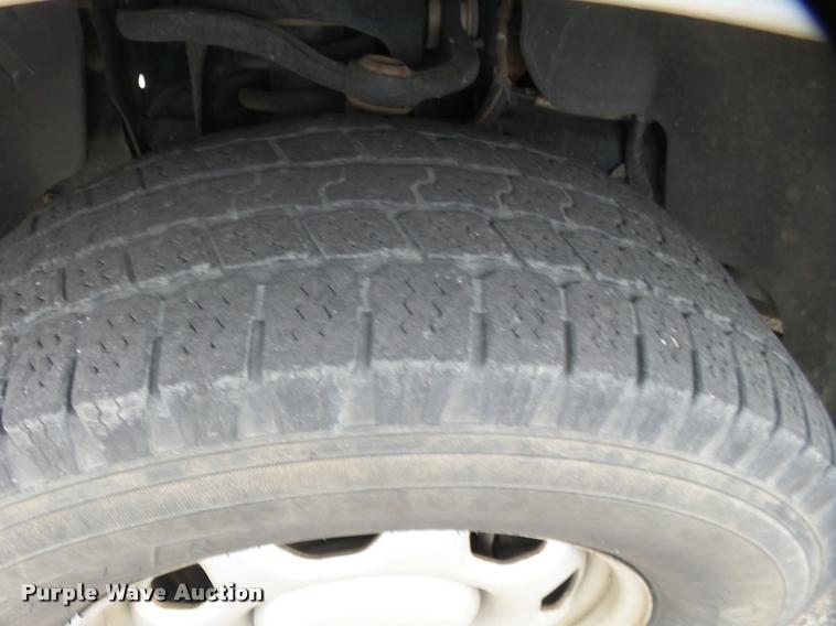 image for item BU9886 2010 Ford Expedition XLT SUV