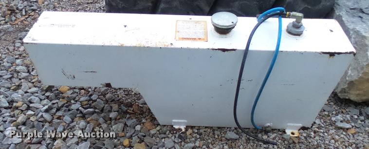 image for item BW9719 Wheel well fuel tank