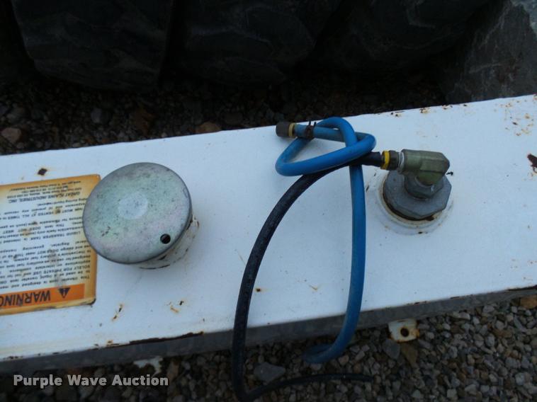 image for item BW9719 Wheel well fuel tank