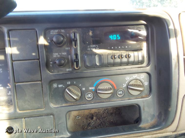 image for item CB9764 2000 Chevrolet 3500HD cab and chassis pickup truck