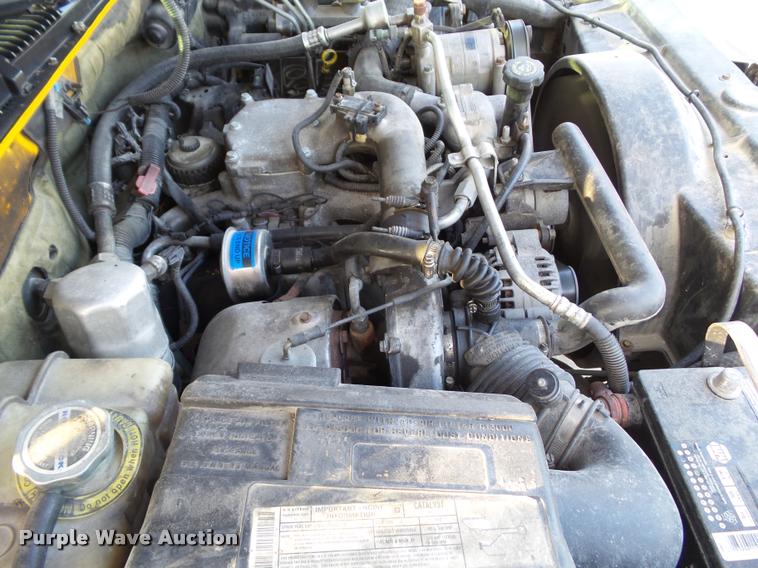 image for item CB9764 2000 Chevrolet 3500HD cab and chassis pickup truck