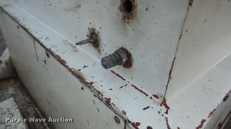 image for item DA0251 1982 Ford F600G bucket truck