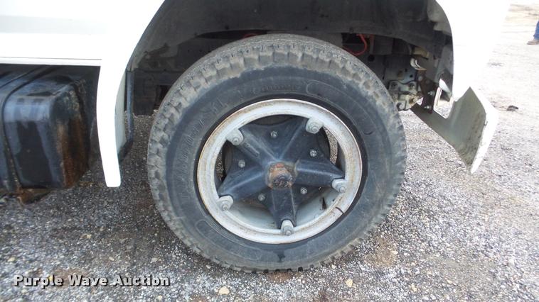 image for item DA0251 1982 Ford F600G bucket truck