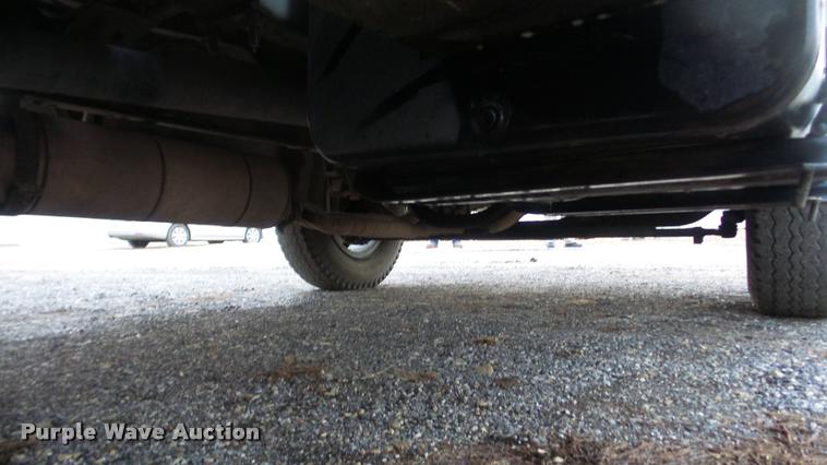 image for item DA0251 1982 Ford F600G bucket truck