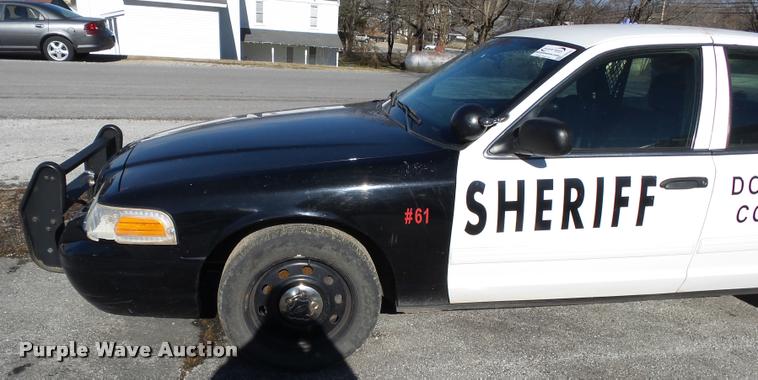 image for item DA2507 2010 Ford Crown Victoria Police Interceptor