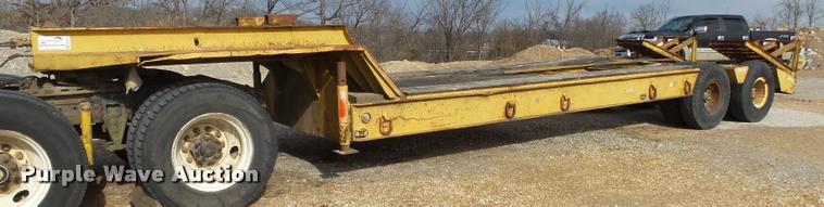 image for item DA2510 1964 Hyster C25T drop deck trailer