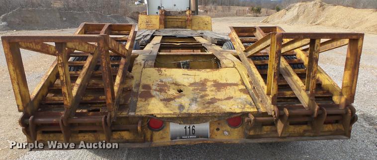 image for item DA2510 1964 Hyster C25T drop deck trailer