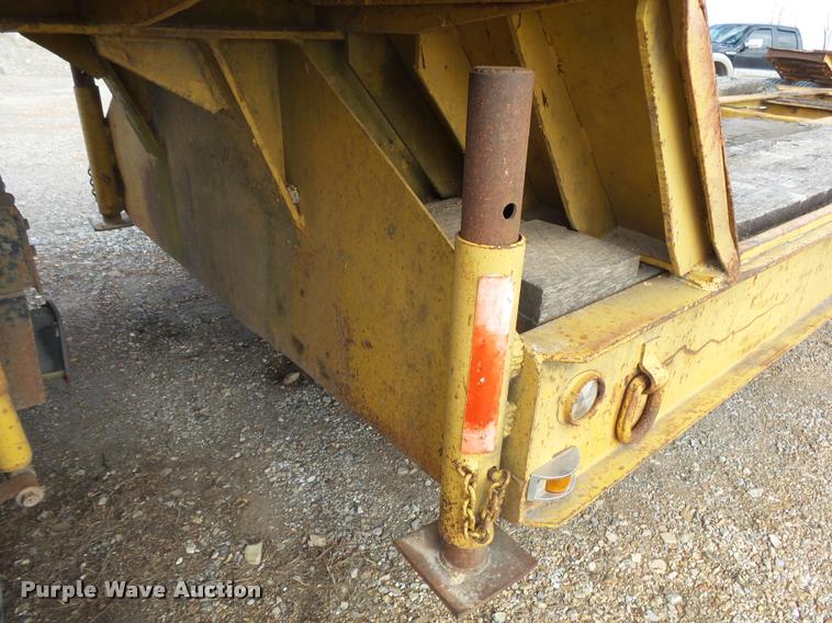 image for item DA2510 1964 Hyster C25T drop deck trailer