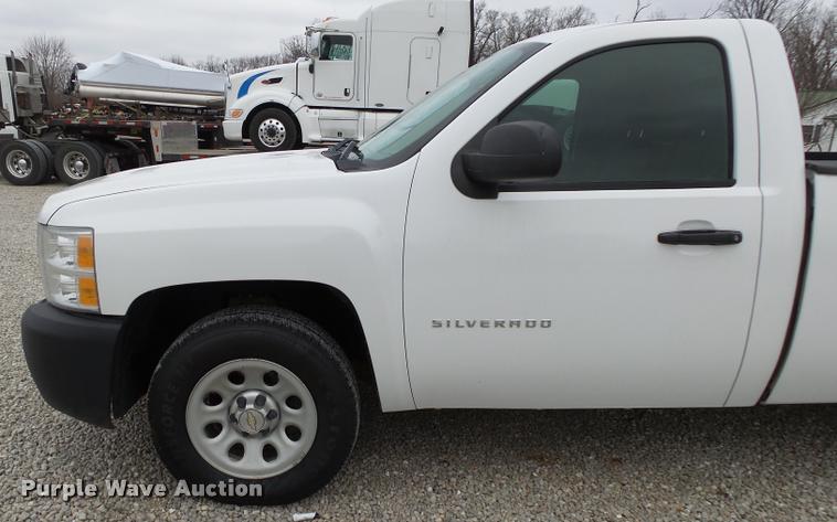 image for item DA2517 2012 Chevrolet Silverado 1500 pickup truck
