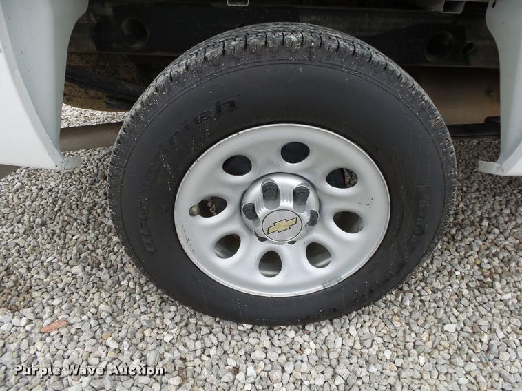 image for item DA2517 2012 Chevrolet Silverado 1500 pickup truck