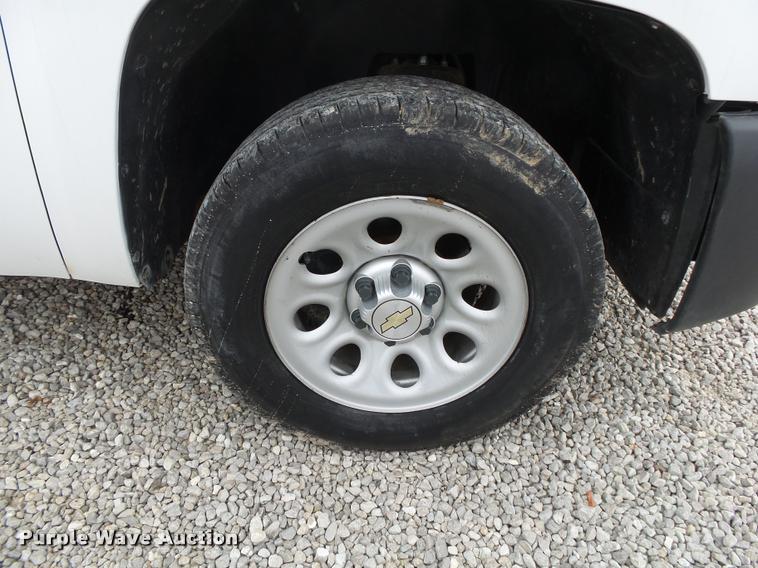 image for item DA2517 2012 Chevrolet Silverado 1500 pickup truck