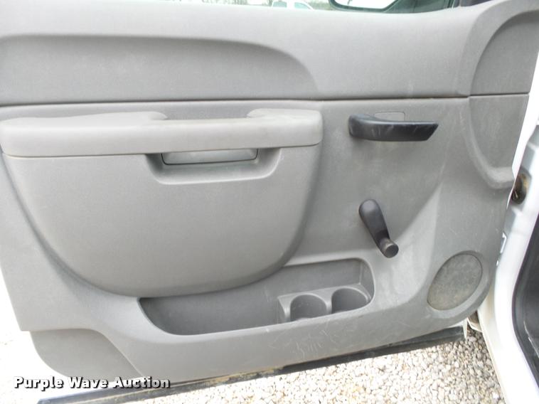 image for item DA2517 2012 Chevrolet Silverado 1500 pickup truck