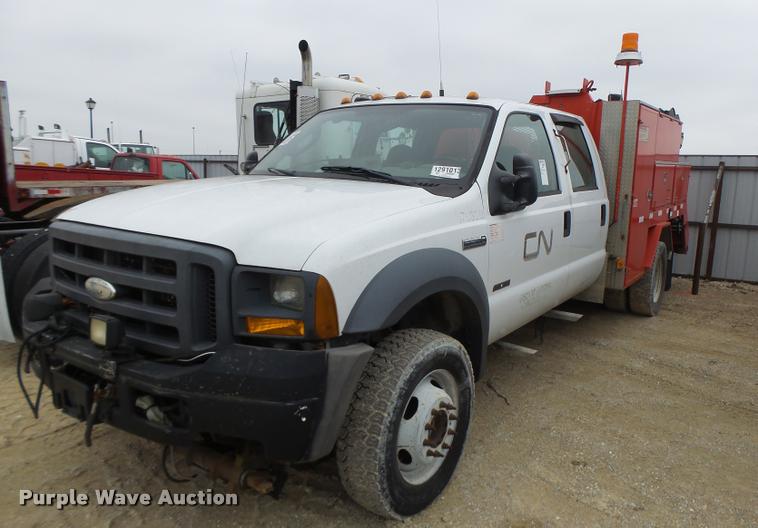 image for item DA3257 2005 Ford F550 Crew Cab utility truck