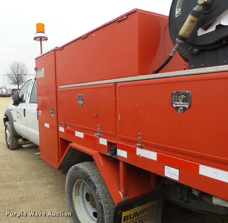 image for item DA3257 2005 Ford F550 Crew Cab utility truck