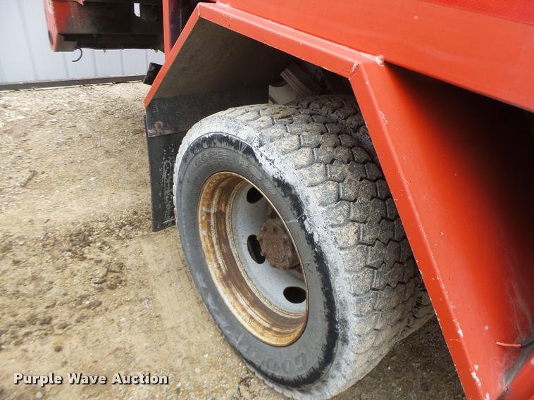 image for item DA3257 2005 Ford F550 Crew Cab utility truck