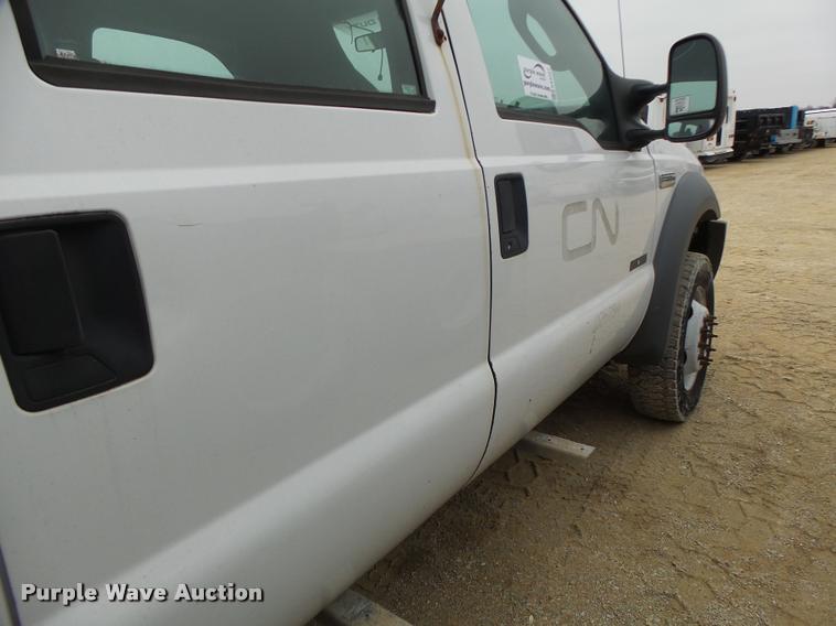 image for item DA3257 2005 Ford F550 Crew Cab utility truck