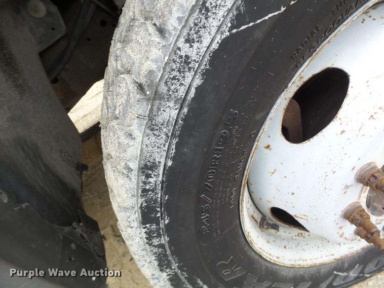 image for item DA3257 2005 Ford F550 Crew Cab utility truck