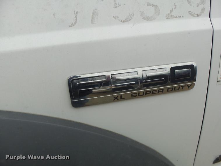 image for item DA3257 2005 Ford F550 Crew Cab utility truck