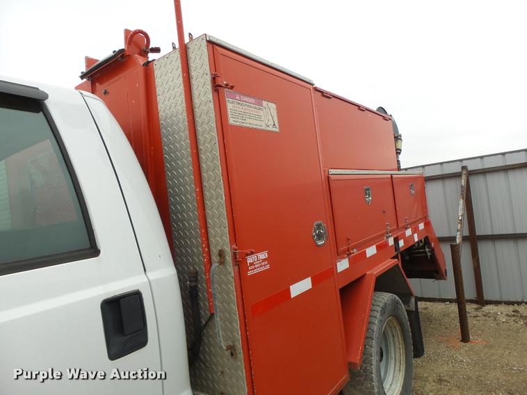 image for item DA3257 2005 Ford F550 Crew Cab utility truck