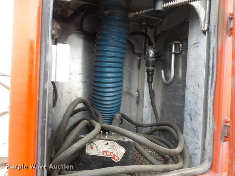 image for item DA3257 2005 Ford F550 Crew Cab utility truck