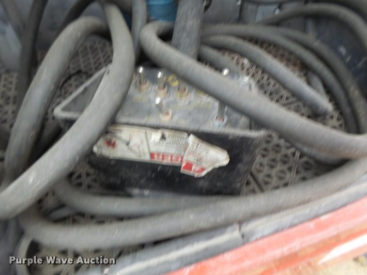 image for item DA3257 2005 Ford F550 Crew Cab utility truck