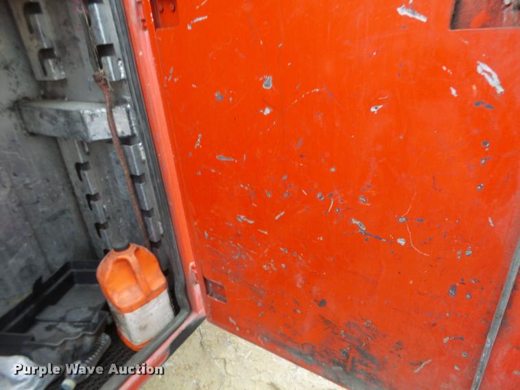 image for item DA3257 2005 Ford F550 Crew Cab utility truck