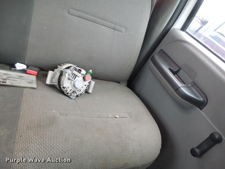 image for item DA3257 2005 Ford F550 Crew Cab utility truck