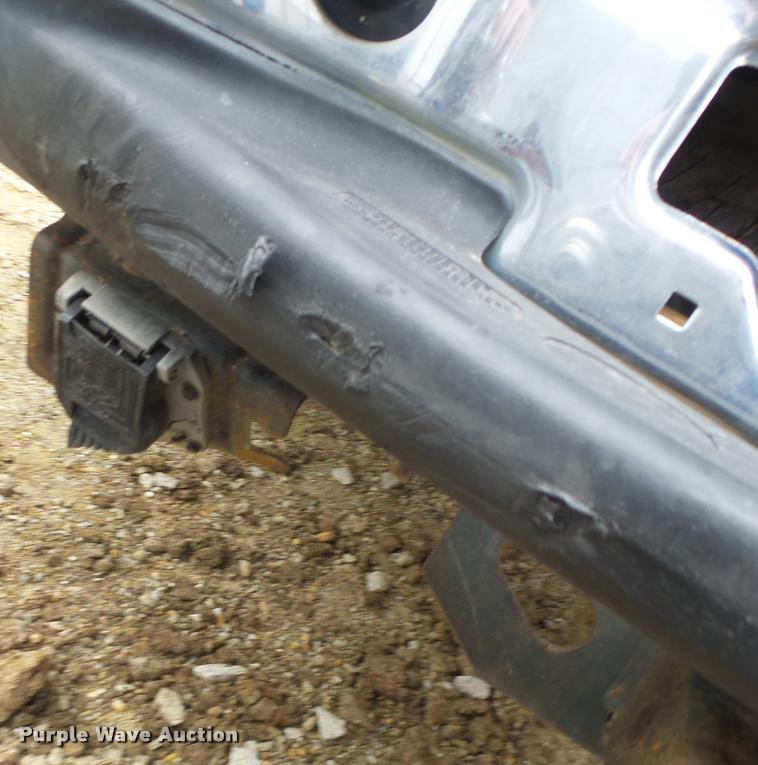 image for item DA3258 2004 Ford F350 Super Duty Crew Cab pickup truck