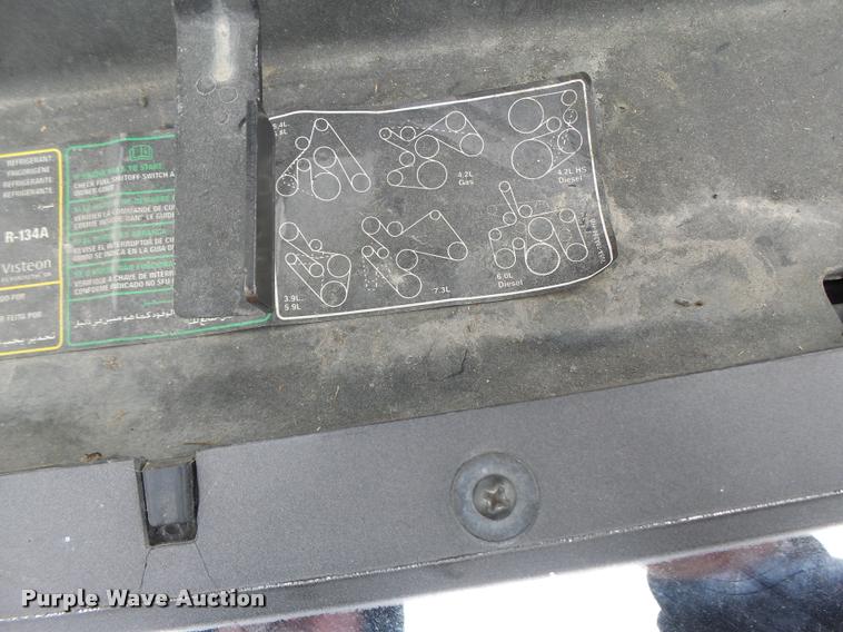 image for item DA3258 2004 Ford F350 Super Duty Crew Cab pickup truck