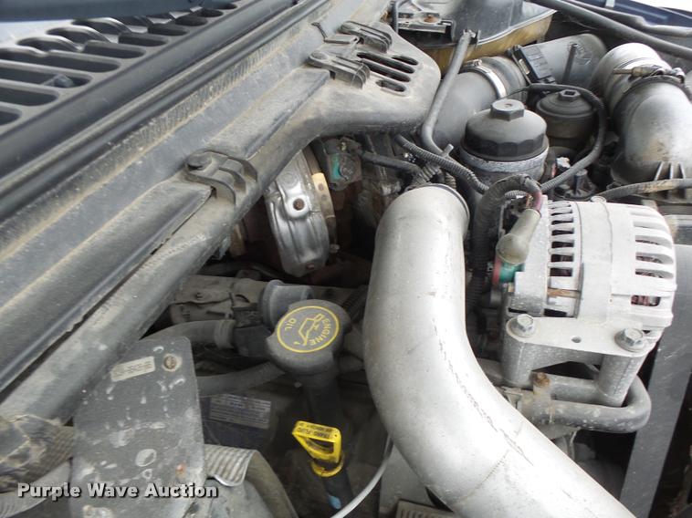 image for item DA3258 2004 Ford F350 Super Duty Crew Cab pickup truck