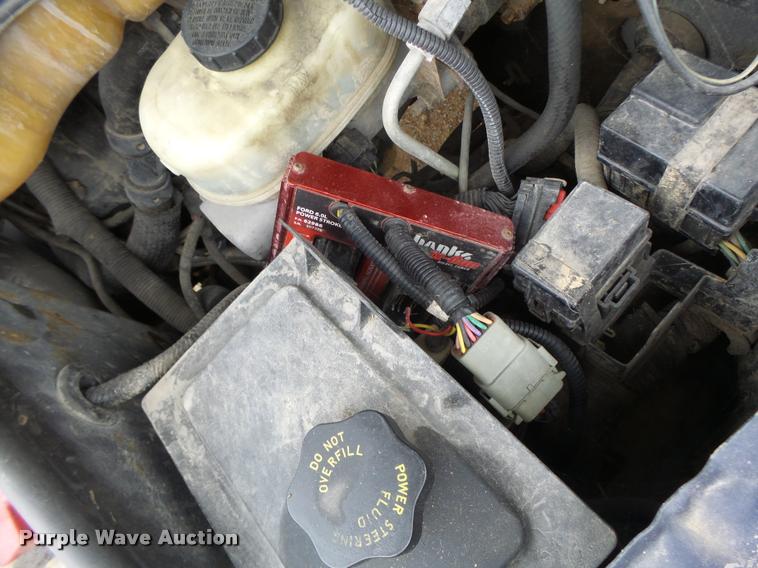 image for item DA3258 2004 Ford F350 Super Duty Crew Cab pickup truck