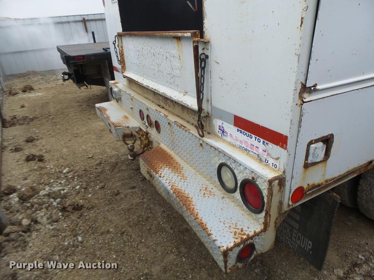 image for item DA3259 2001 Ford F450 Super Duty utility truck