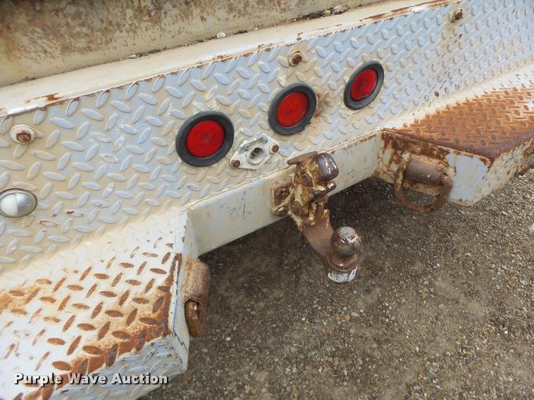 image for item DA3259 2001 Ford F450 Super Duty utility truck