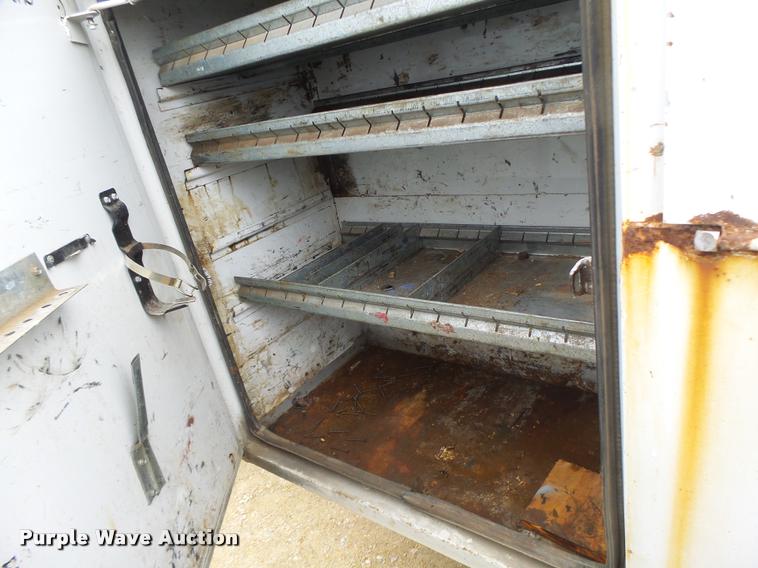 image for item DA3259 2001 Ford F450 Super Duty utility truck