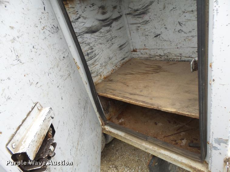 image for item DA3259 2001 Ford F450 Super Duty utility truck