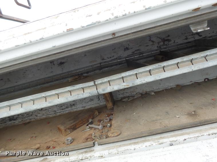 image for item DA3259 2001 Ford F450 Super Duty utility truck