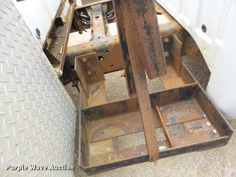 image for item DA3259 2001 Ford F450 Super Duty utility truck