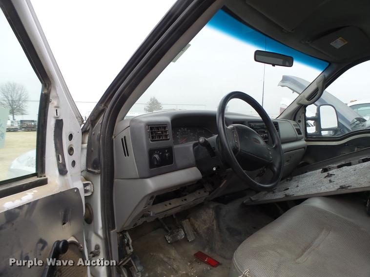 image for item DA3259 2001 Ford F450 Super Duty utility truck