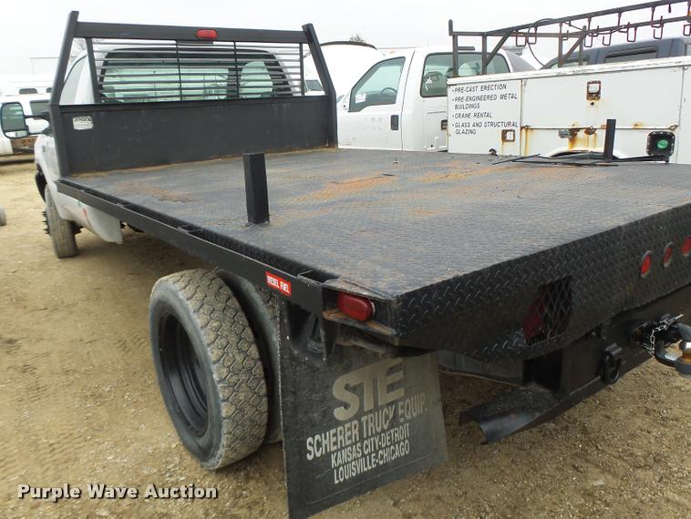image for item DA3260 2000 Ford F450 Super Duty XL flatbed truck