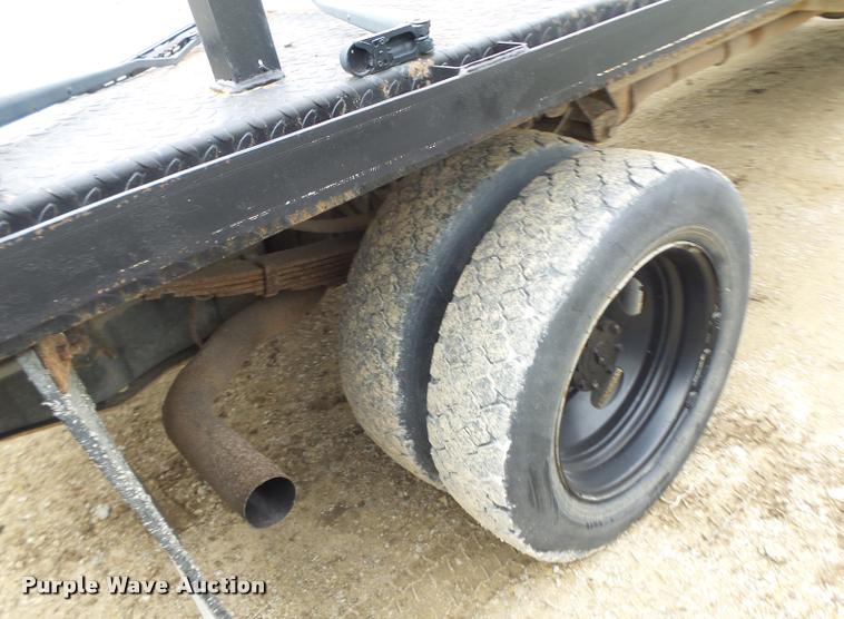 image for item DA3260 2000 Ford F450 Super Duty XL flatbed truck