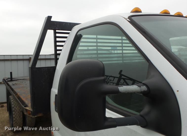 image for item DA3260 2000 Ford F450 Super Duty XL flatbed truck