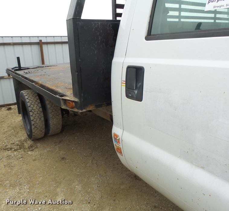 image for item DA3260 2000 Ford F450 Super Duty XL flatbed truck