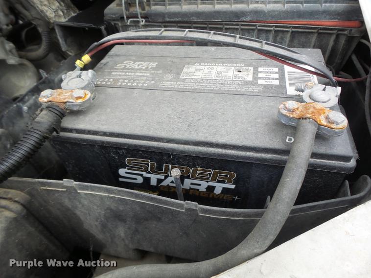 image for item DA3260 2000 Ford F450 Super Duty XL flatbed truck