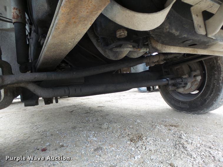 image for item DA3260 2000 Ford F450 Super Duty XL flatbed truck