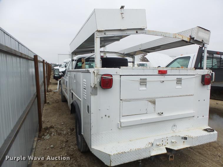 image for item DA3261 2006 Ford F350 Super Duty XL Crew Cab utility truck