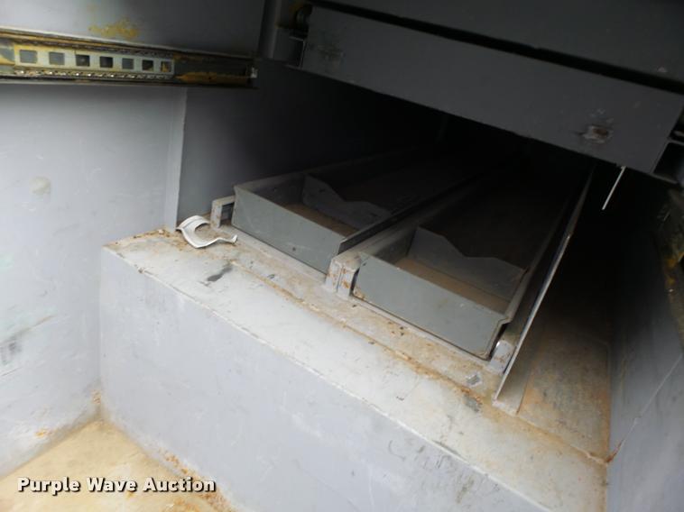 image for item DA3261 2006 Ford F350 Super Duty XL Crew Cab utility truck