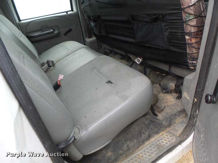 image for item DA3261 2006 Ford F350 Super Duty XL Crew Cab utility truck